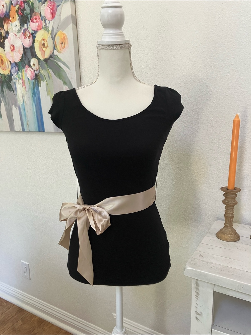 Y2k One Step Up Black Cap-Sleeve Top with Champagne Waist Bow